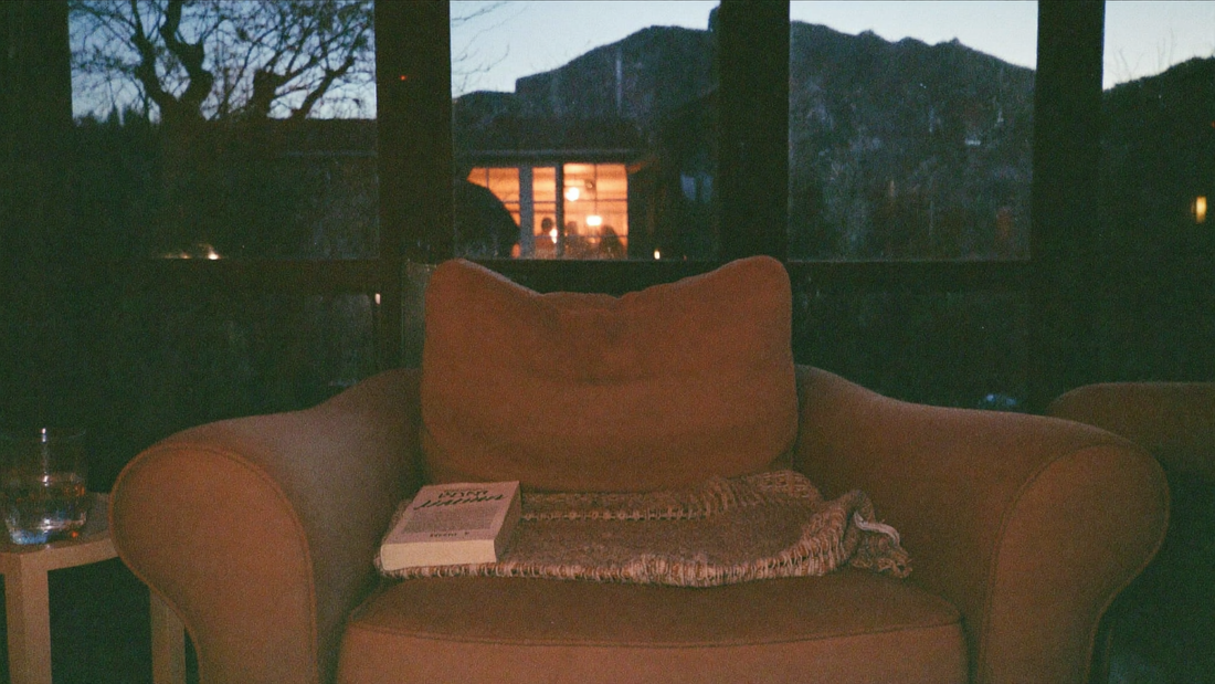 THC Drinks for Introverts: Easing Into the Room