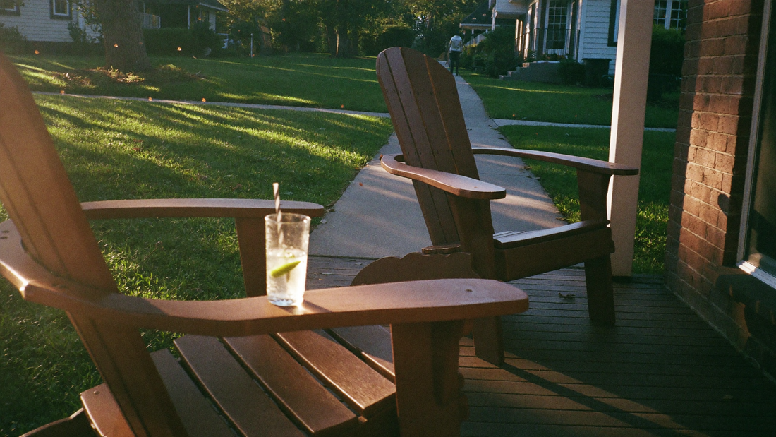 Joints vs. THC Drinks: Effects, Onset & Experience Compared